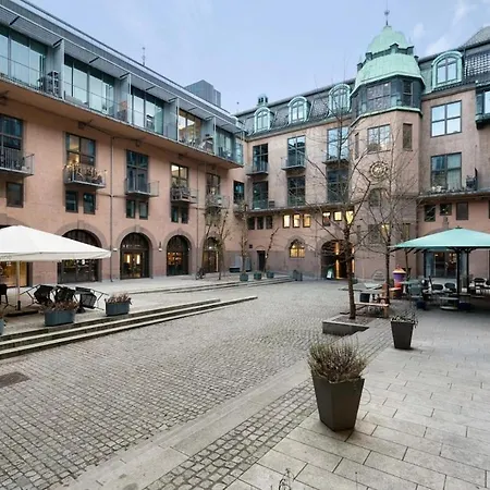 Center - Large 2 Bedroom Lägenhet