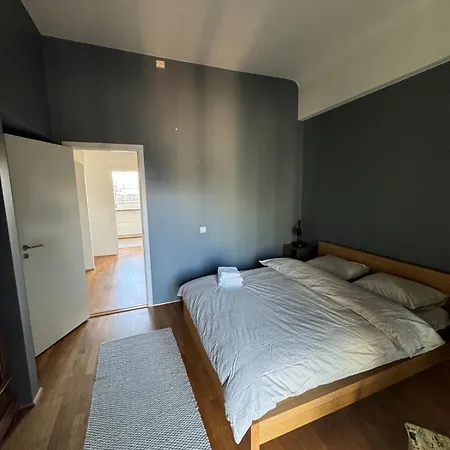 Apartman Center - Large 2 Bedroom